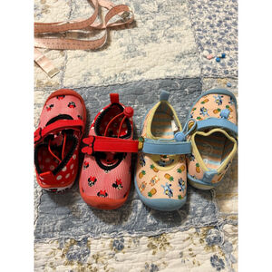 Disney Minnie Mouse & Bluey Toddler Water Shoes Bundle Size 7/8